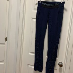 Lululemon dark blue long leggings size 8